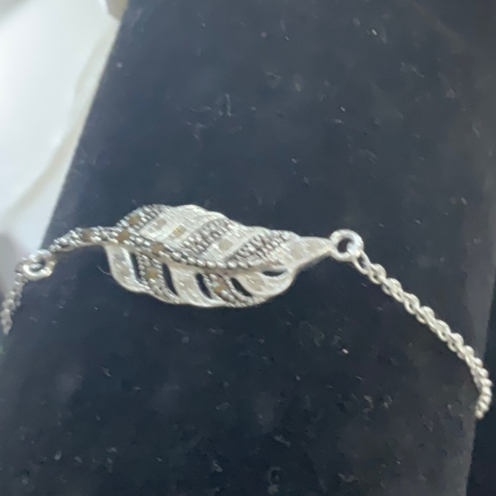 Feather Adjustable Bracelet NWOT